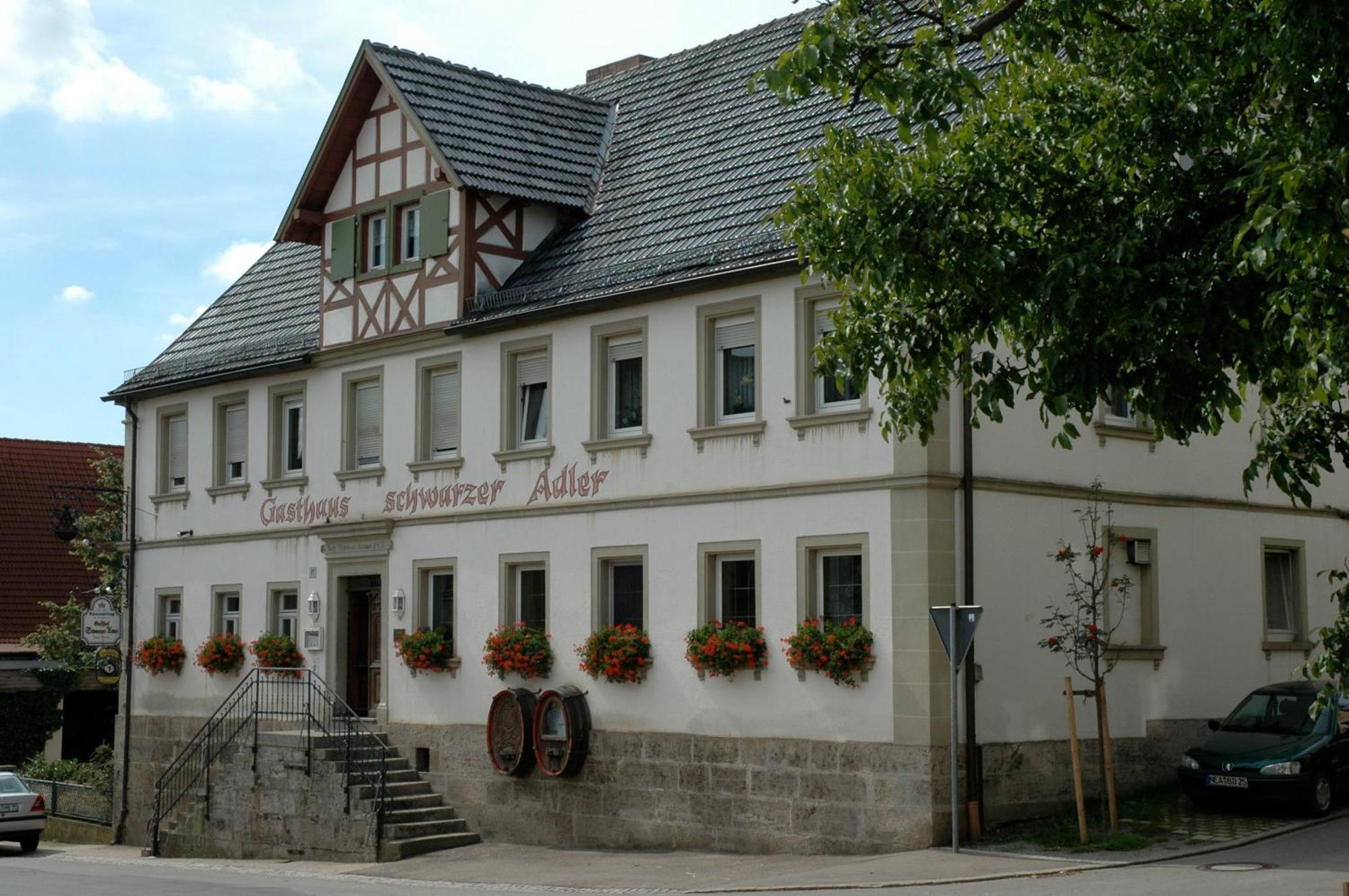 Landgasthof Zum Schwarzen Adler Markt Nordheim Exterior foto