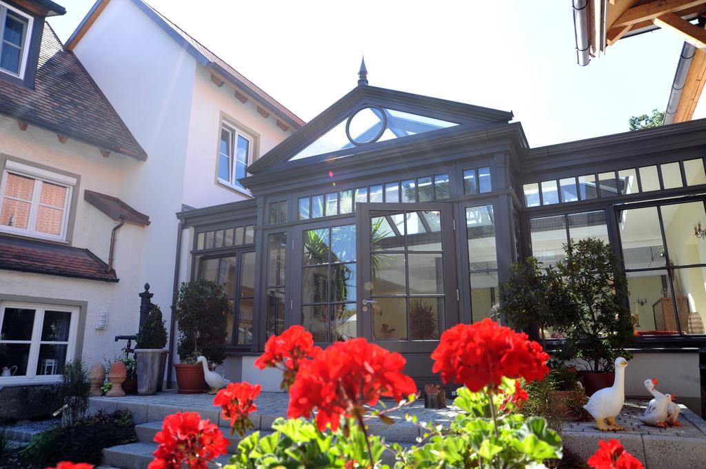 Landgasthof Zum Schwarzen Adler Markt Nordheim Exterior foto