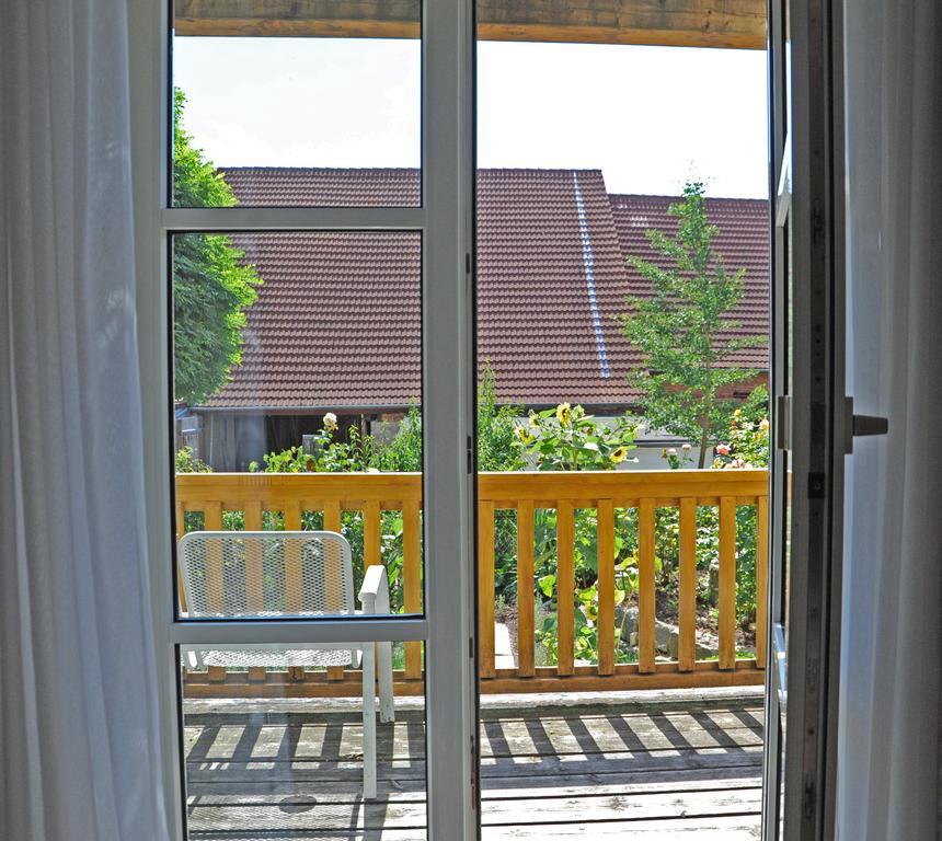 Landgasthof Zum Schwarzen Adler Markt Nordheim Exterior foto